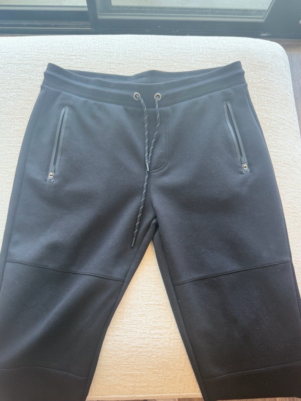 Men's Black Zipper-Pocket Drawstring Joggers
